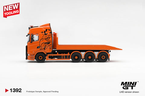 Mini GT 1/64 Scania 770S B8x4NA Hooklift Flatbed Orange
