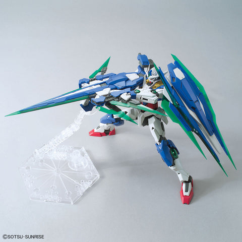 Bandai MG 1/100 00 QAN(T) Full Saber