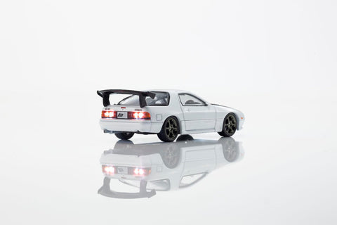 Kyosho 1/64 Initial D / Mazda Savanna RX-7 (FC3S) w/ LED
