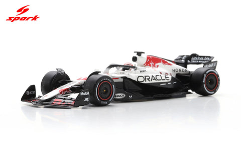 Spark 1/64 Red Bull Racing RB21 No.1 Oracle Red Bull Racing Winner Japanese GP 2025 Max Verstappen