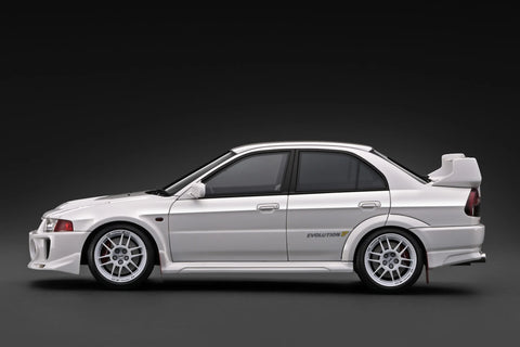 Ignition Model 1/18 Mitsubishi Lancer Evolution V (CP9A) w/ 4G63 Engine