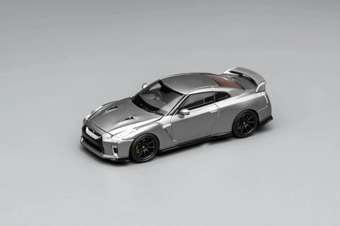 Motorhelix 1/64 Nissan GT-R (R35) Track Edition Engineered by Nismo 2020 Dark Metal Gray