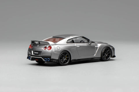 Motorhelix 1/64 Nissan GT-R (R35) Track Edition Engineered by Nismo 2020 Dark Metal Gray
