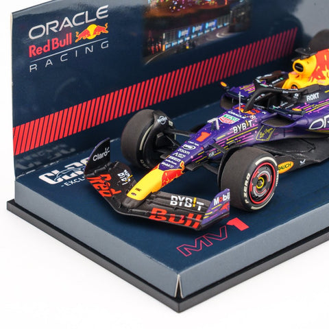 Minichamps 1/43 Oracle Red Bull Racing RB19 - Max Verstappen - Winner Las Vegas GP 2023 w/ Figurine Position Board and Pitboard