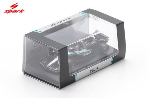 Spark 1/64 Mercedes-AMG PETRONAS Formula One Team No.44 F1 W15 E Performance Bahrain GP 2024 Lewis Hamilton