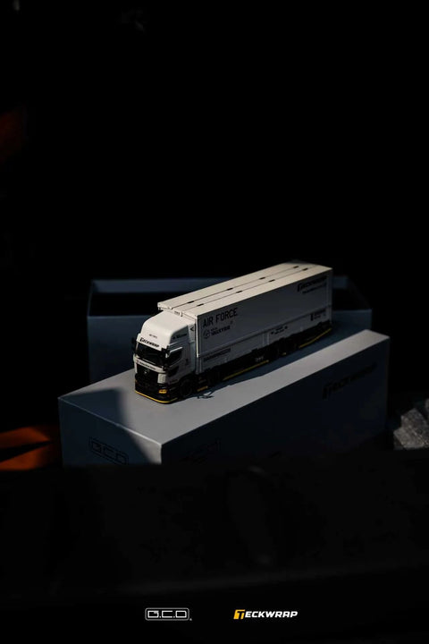 GCD 1/64 DarwinPRO & TECKWRAP Hino Profia 2018 - GT Hobby Store