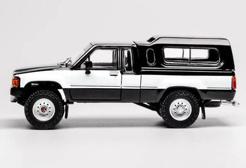 GCD 1/64 Toyota Hilux SR5 XTRA Cab 1985 Black (LHD) - GT Hobby Store