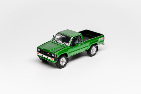 GCD 1/64 Toyota Hilux SR5 XTRA Cab 1985 Green (LHD) - GT Hobby Store
