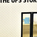 Greenlight 1:64 Diorama The UPS Store – Mijo Exclusives - GT Hobby Store