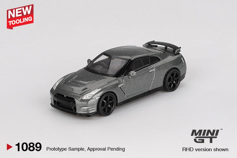 Mini GT 1:64 2013 Nissan GT - R NISMO R35 CRS Version – Dark Metal Gray - GT Hobby Store