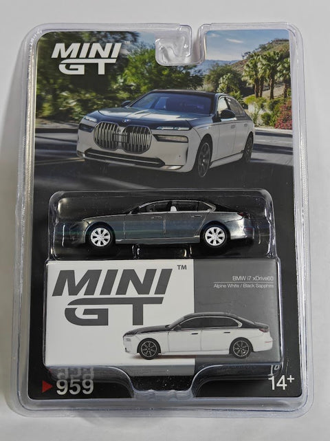 Mini GT 1:64 BMW i7 xDrive60 Alpine White / Black Sapphire - GT Hobby Store