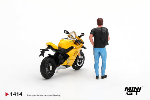 Mini GT 1/64 Ducati Panigale V4 S with Ducati Figure Yellow - GT Hobby Store