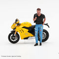 Mini GT 1/64 Ducati Panigale V4 S with Ducati Figure Yellow - GT Hobby Store