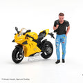 Mini GT 1/64 Ducati Panigale V4 S with Ducati Figure Yellow - GT Hobby Store