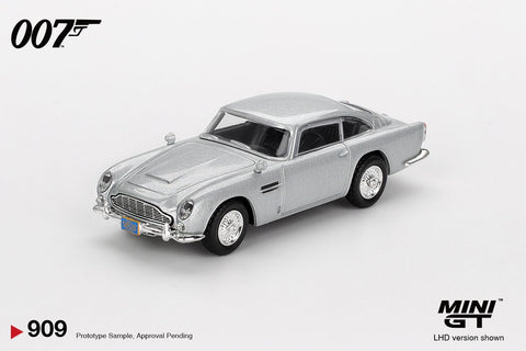 Mini GT 1:64 James Bond Aston Martin DB5 Casino Royale – English Packaging - GT Hobby Store