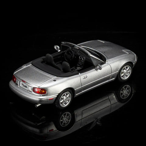 Motorhelix 1/64 Mazda MX-5 (NA) Silverstone Metallic LHD - GT Hobby Store