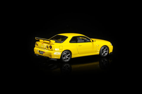 Motorhelix 1/64 Nissan Skyline GT‑R (R34) V‑SpecII Customized Yellow - GT Hobby Store