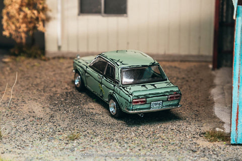 Tarmac Works 1/64 Datsun Bluebird SSS (510) Formosa StudentDriver & OSK Tools – Hobby64 - GT Hobby Store