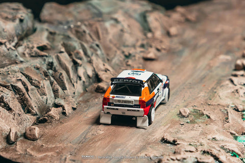 Tarmac Works 1:64 Lancia Delta HF Integrale Acropolis Rally 1993 Carlos Sainz / Luis Moya - GT Hobby Store