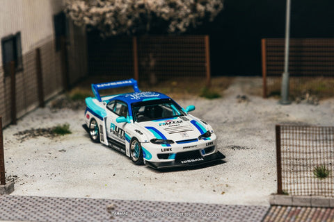 Tarmac Works 1:64 LB - Super Silhouette Nissan SILVIA (S15) Auto Finesse – White – Hobby64 - GT Hobby Store