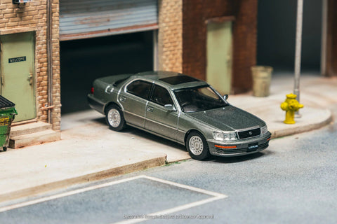 Tarmac Works 1:64 Lexus LS400 (UCF10) – Flint Grey – Mijo Exclusives - GT Hobby Store