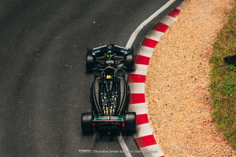 Tarmac Works 1:64 Mercedes - AMG F1 W14 E Performance Italian Grand Prix 2023 44 Lewis Hamilton – Mijo Exclusives – Global64 - GT Hobby Store
