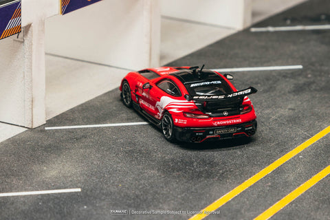 Tarmac Works 1/64 Mercedes-Benz AMG GT Black Series Safety Car 2026 – Global64 - GT Hobby Store