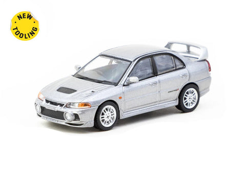 Tarmac Works 1:64 Mitsubishi Lancer GSR Evolution IV with Trading Cards – Silver - GT Hobby Store