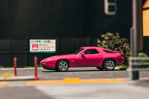 Tarmac Works 1:64 Porsche 928 GTS – Pink – Global64 - GT Hobby Store