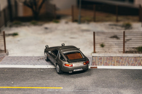 Tarmac Works 1/64 Porsche 928 S4 – Grey Metallic- Global64 - GT Hobby Store