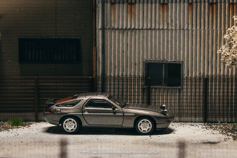 Tarmac Works 1/64 Porsche 928 S4 – Grey Metallic- Global64 - GT Hobby Store