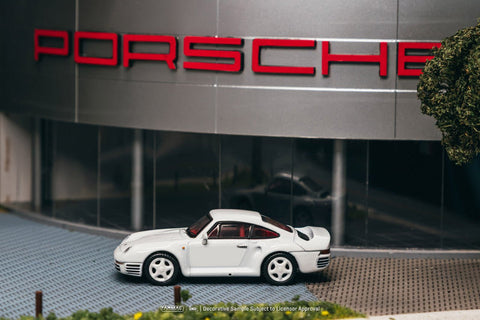Tarmac Works 1:64 Porsche 959 White Model Car + Trading Cards Combo Set – White – Global64 - GT Hobby Store