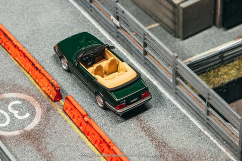 Tarmac Works 1:64 Saab 900 Turbo Convertible – Green – Global64 - GT Hobby Store